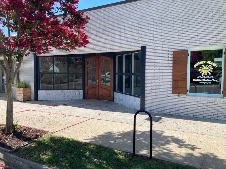 More Photos Of 902 S Castle St, Wilmington General Retail For Sale