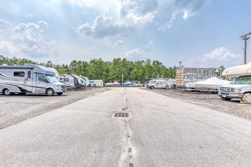 More Photos Of 109 Badger Park Dr, Saint Johns Land For Lease