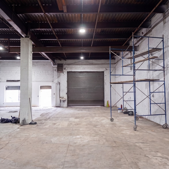 More Photos Of 9502-9508 Ditmas Ave, Brooklyn Warehouse For Lease