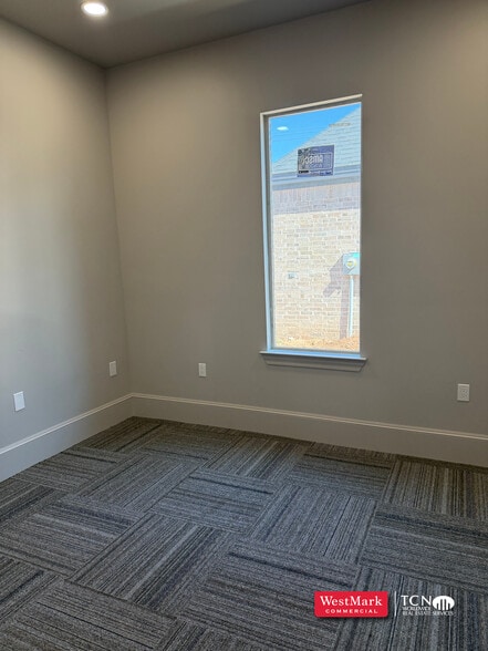 More Photos Of 6933 82nd Street, Lubbock Office For Lease