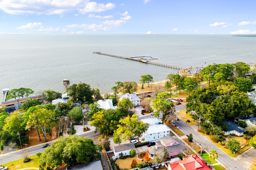 More Photos Of 202 S Mobile St, Fairhope Hospitality For Sale
