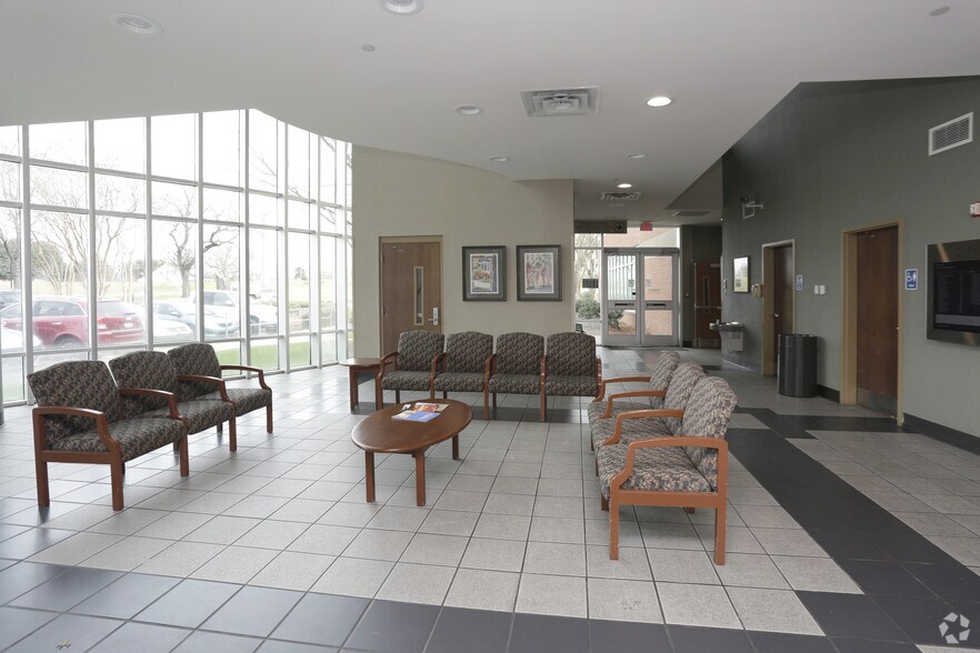 More Photos Of 1303 Dantignac St, Augusta Medical For Lease
