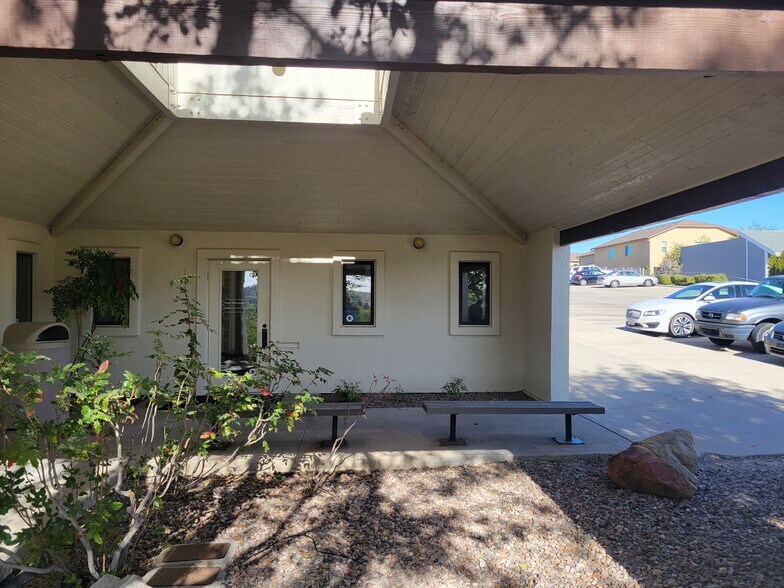 More Photos Of 919 12th Pl, Prescott Medical For Sale