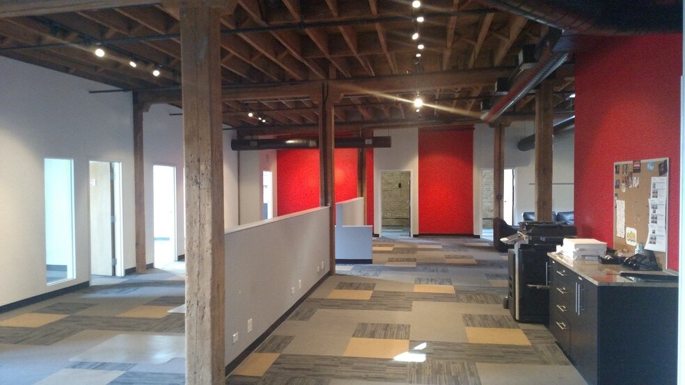 More Photos Of 216 S Jefferson St, Chicago Loft Creative Space For Sale