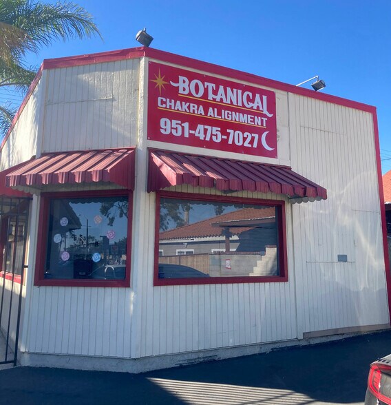 More Photos Of 716 W 6th St, Corona Storefront Retail Office For Lease