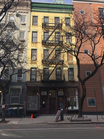More Photos Of 319 W 47th St, New York Apartments For Lease