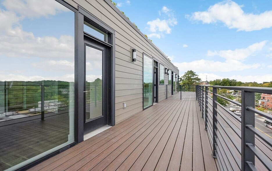 More Photos Of 2027 Rhode Island Ave NE, Washington Apartments For Sale