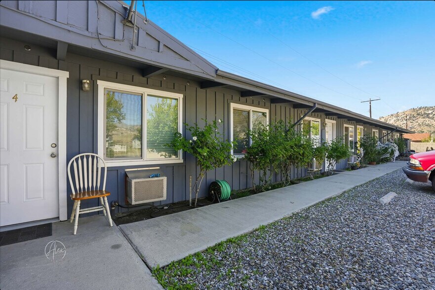 Primary Photo Of 2100 Crestview Ave, Lake Isabella Apartments For Sale