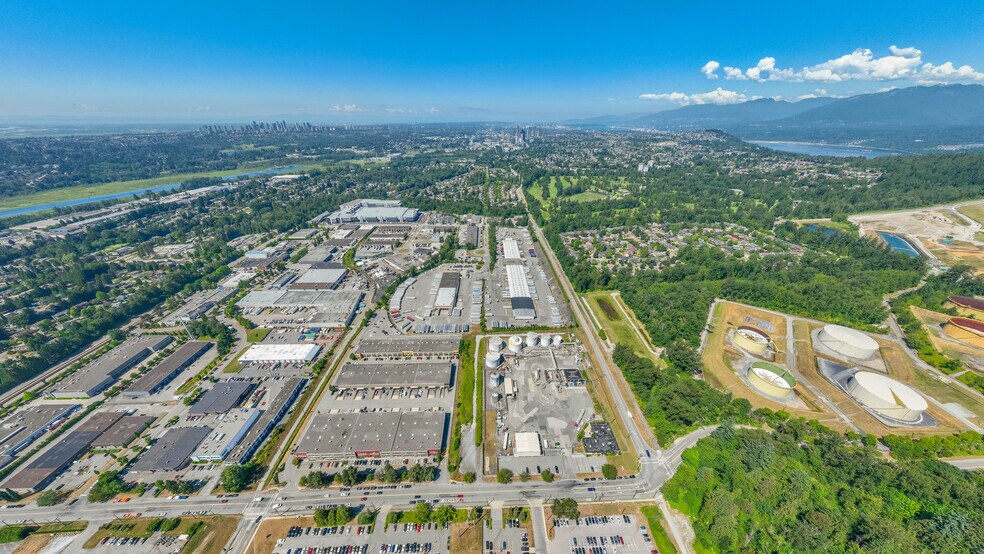 More Photos Of 7867 Express St, Burnaby Distribution For Lease