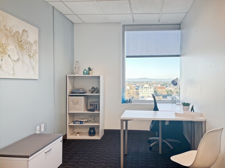 More Photos Of 650 NE Holladay St, Portland Coworking Space