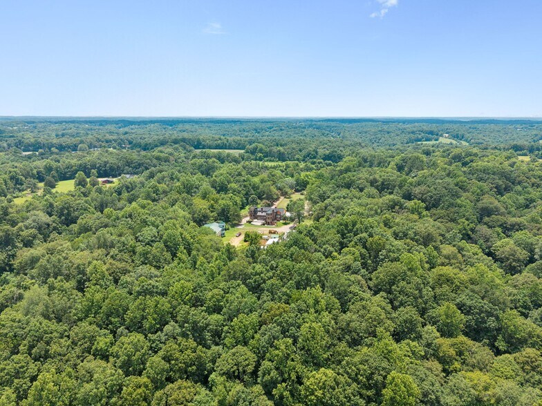 More Photos Of 1374 Peter Pond Rd, Ashland City Lodge Meeting Hall For Sale