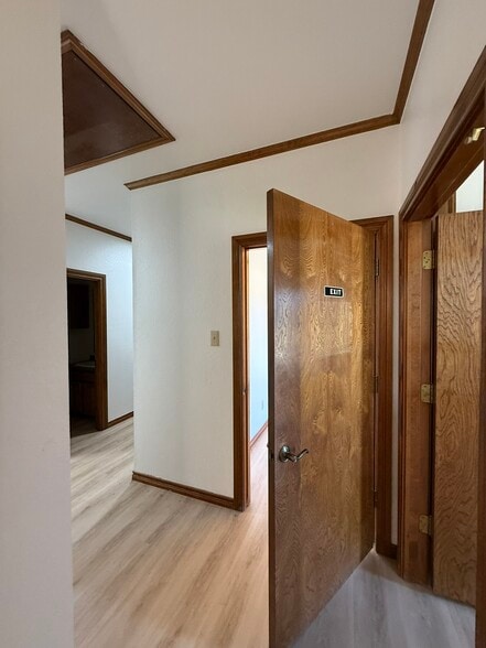 More Photos Of 304 Harwood Rd, Bedford Medical For Lease