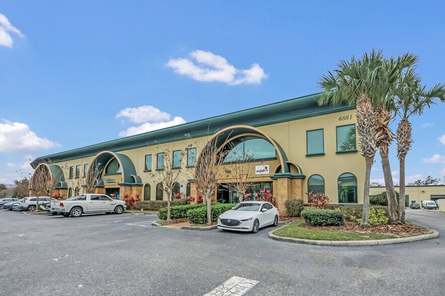 More Photos Of 6881 Kingspointe Pky, Orlando Business Park For Lease