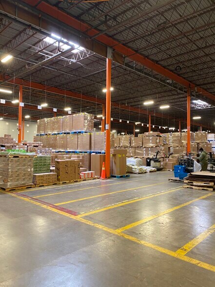 More Photos Of 7245 Henry Clay Blvd, Liverpool Distribution For Sale