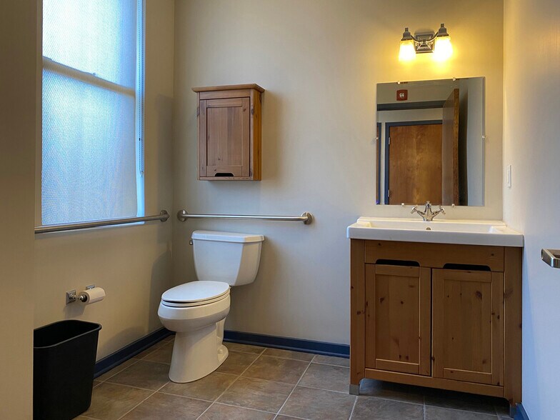 More Photos Of 2429 E Carson St, Pittsburgh Storefront Retail Office For Lease