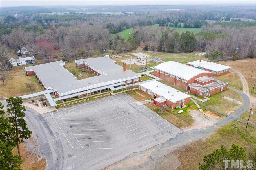 More Photos Of 8176 Nc Highway 96, Oxford Manufacturing For Sale