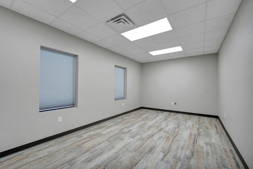 More Photos Of 2200 E County 130 rd, Midland Industrial For Lease
