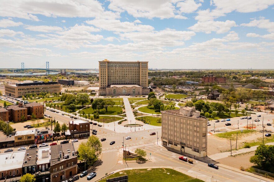 More Photos Of 2411 14th St, Detroit Office Residential For Sale