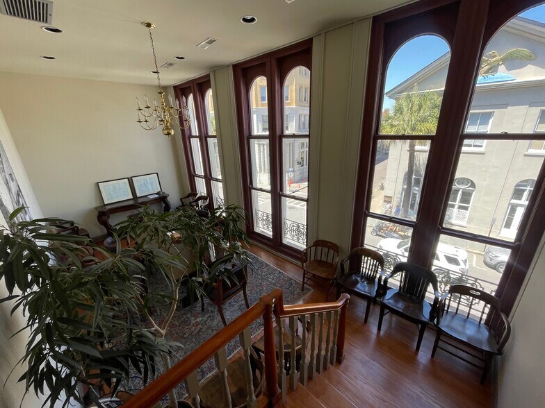 More Photos Of 11 Broad St, Charleston Office Residential For Lease