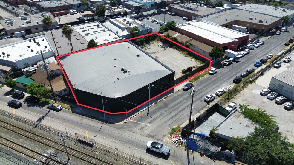 Primary Photo Of 2201 Long Beach Ave, Los Angeles Warehouse For Lease