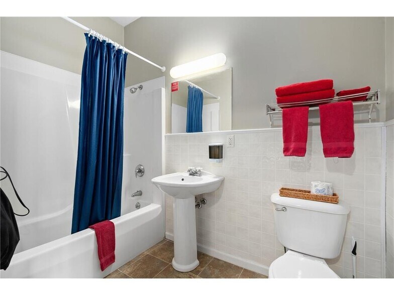 More Photos Of 15850 - 15860 T Bone Ln, Hayward Restaurant For Sale