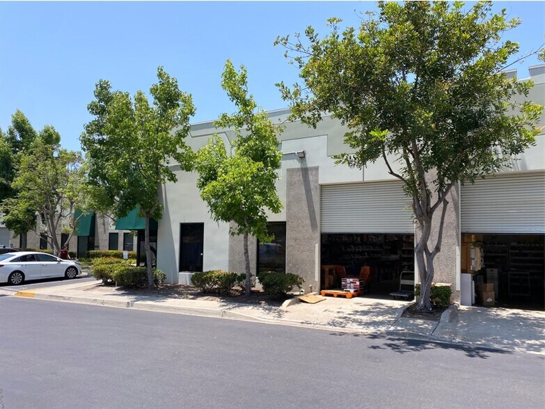 More Photos Of 12335 World Trade Dr, San Diego Research And Development For Sale