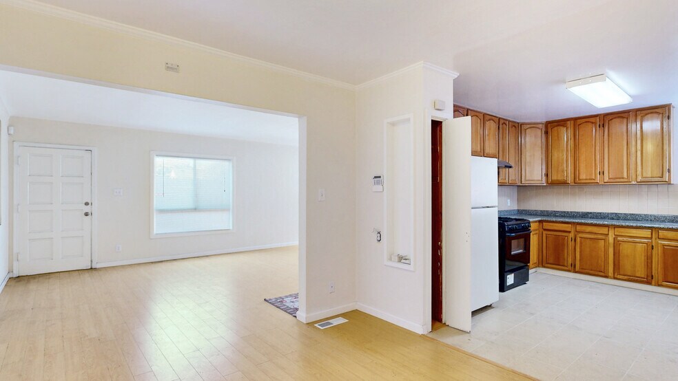 More Photos Of 12230-12240 San Pablo Ave, Richmond Office Residential For Sale