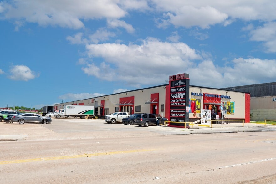 More Photos Of 9910-9970 Harwin Dr, Houston General Retail For Sale