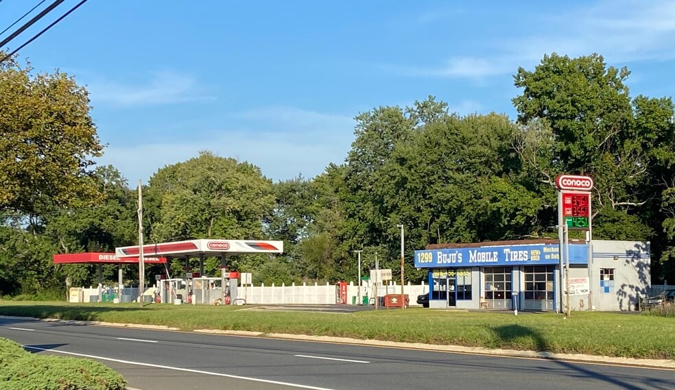 More Photos Of 1299 US Highway 130, Robbinsville Service Station For Sale