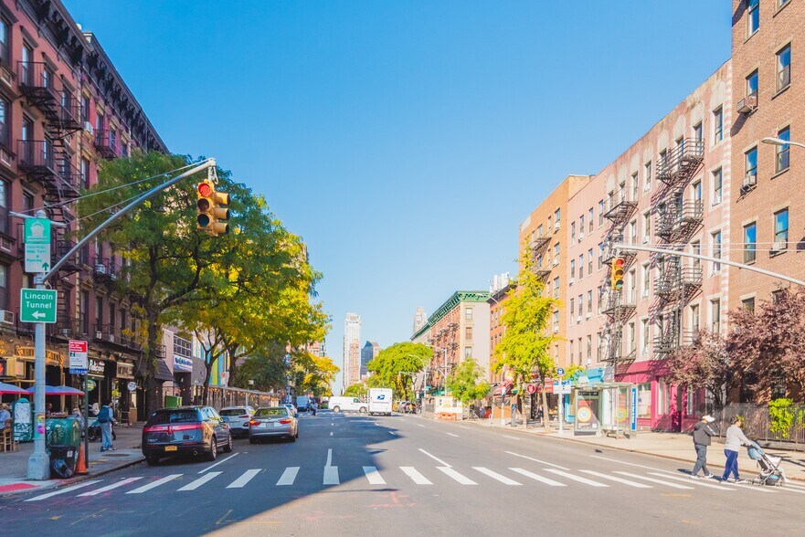More Photos Of 451 W 43rd St, New York Multifamily For Sale