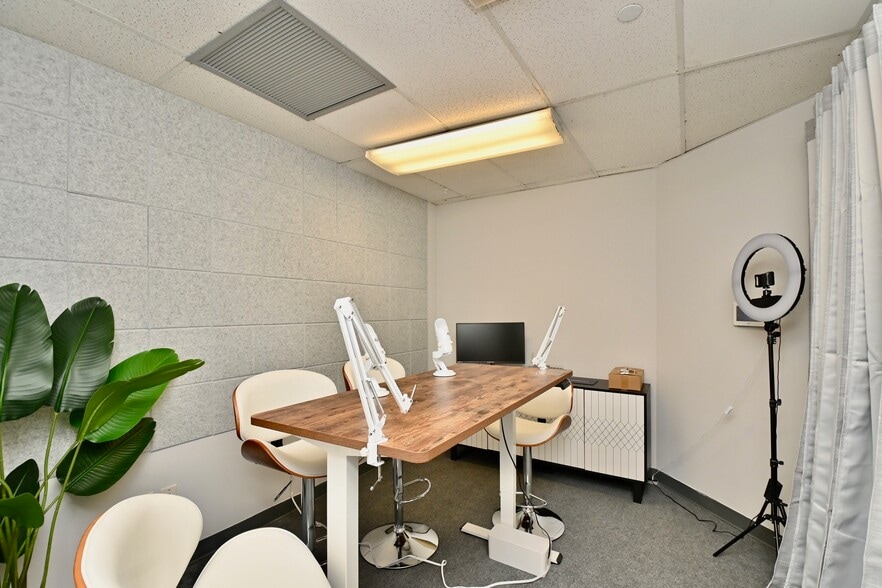 More Photos Of 10903 Indian Head Hwy, Fort Washington Office For Lease