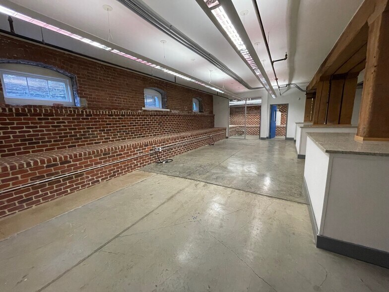 More Photos Of 113-121 N 20th St, Richmond Apartments For Lease