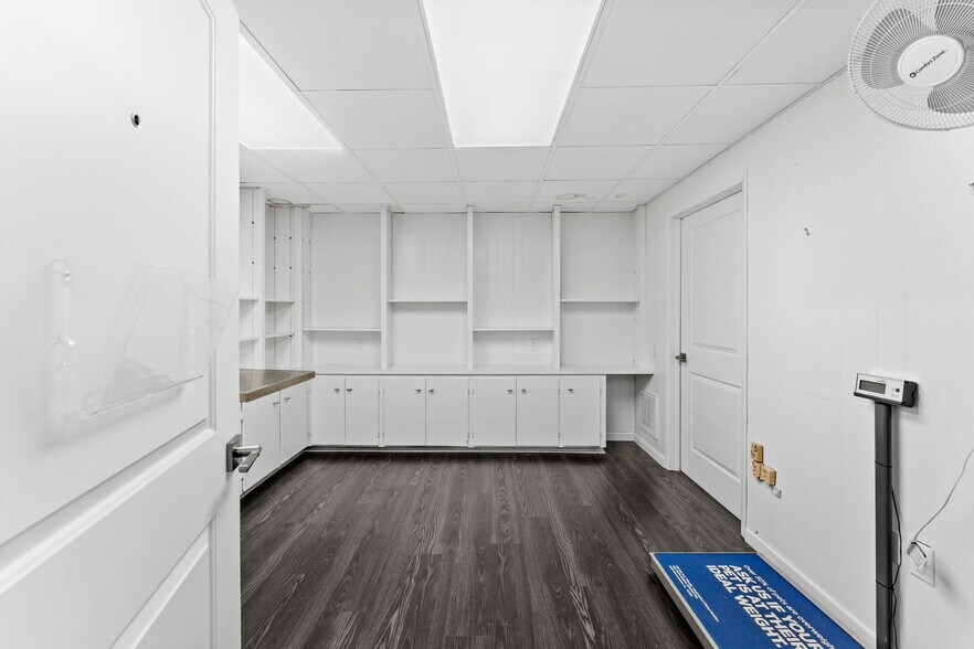 More Photos Of 1029 Sarno Rd, Melbourne Medical For Sale