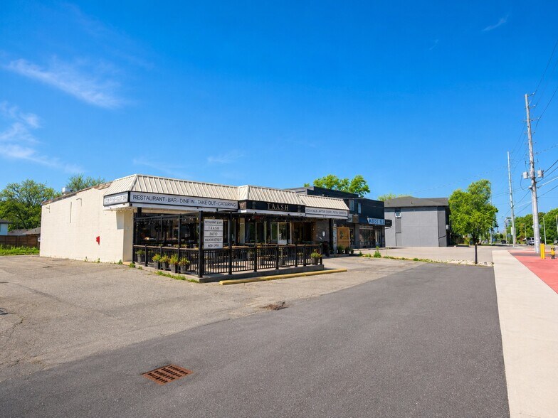 More Photos Of 547 Ontario St, St Catharines Restaurant For Lease