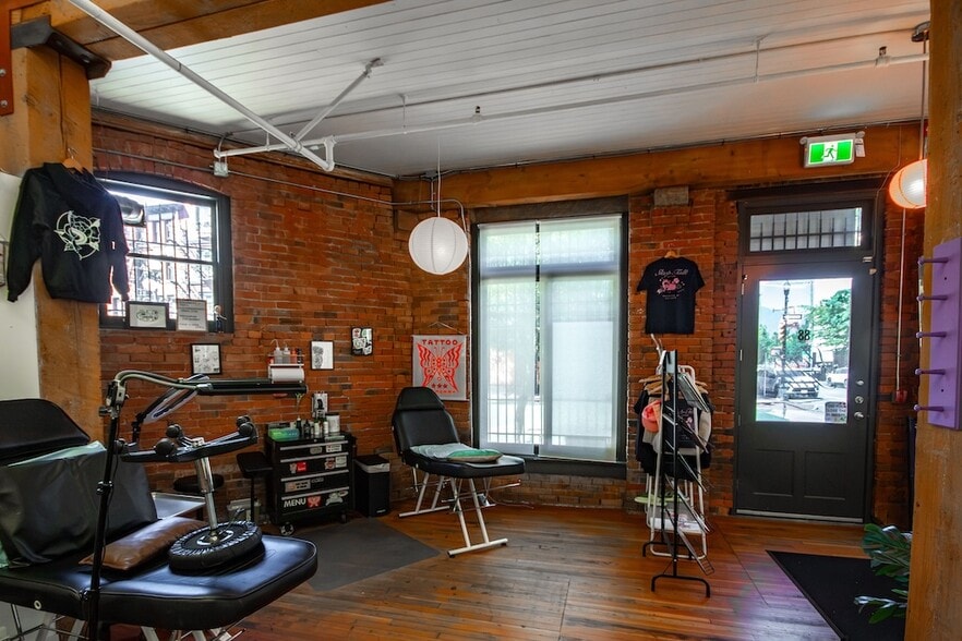 More Photos Of 211 Columbia St, Vancouver Hotel For Sale