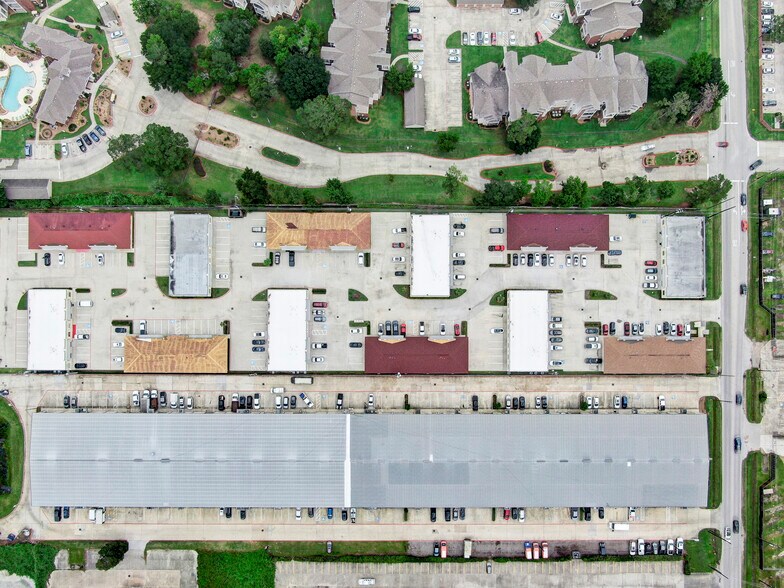 More Photos Of 25329 Budde Rd, The Woodlands Unknown For Lease