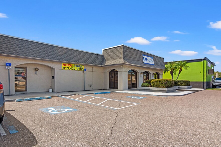 More Photos Of 7926 W Hillsborough Ave, Tampa Office For Sale
