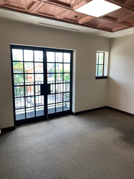 More Photos Of 1924 S Osprey Ave, Sarasota Coworking Space