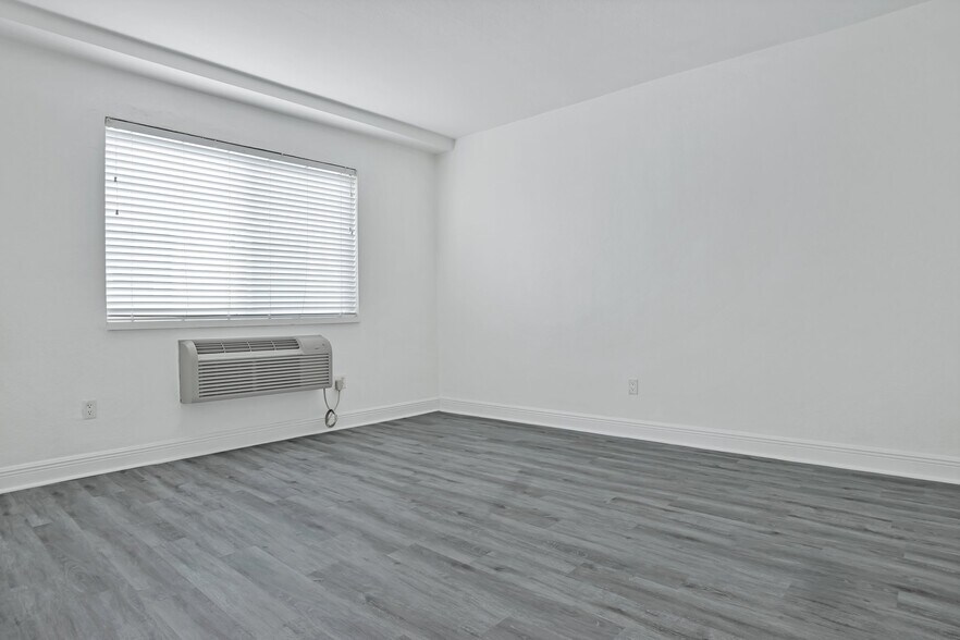 More Photos Of 7315-7325 Carlyle Ave, Miami Beach Apartments For Sale