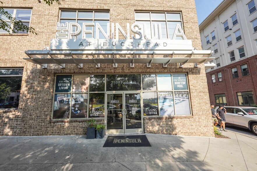 More Photos Of 2521 Piedmont Rd NE, Atlanta Storefront Retail Office For Lease