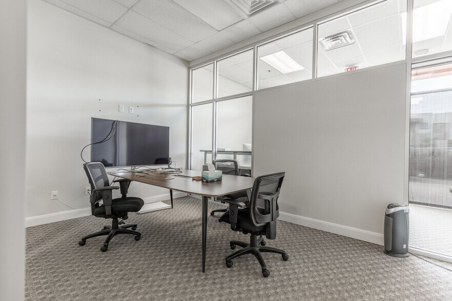 More Photos Of 2303 N Coral Canyon Blvd, Washington Storefront Retail Office For Lease