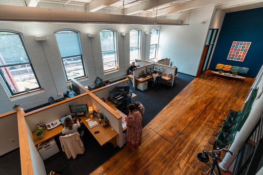 More Photos Of 3600 Clipper Mill Rd, Baltimore Office For Lease