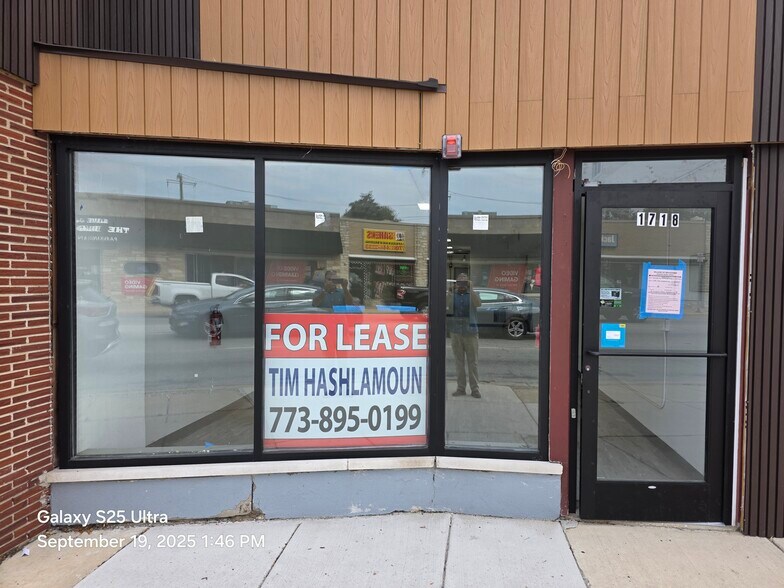 More Photos Of 1718-1726 W Roosevelt Rd, Broadview Storefront Retail Office For Sale