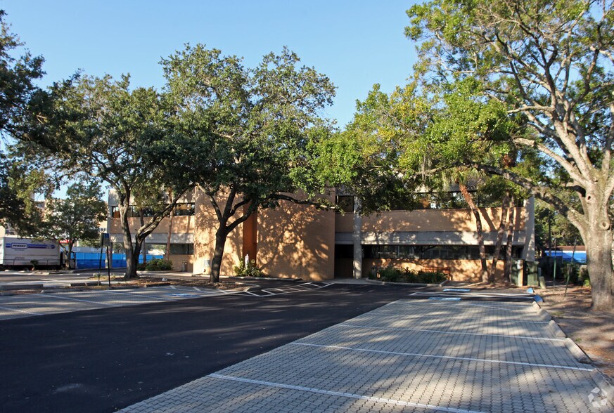 More Photos Of 4612 N Habana Ave, Tampa Medical For Sale