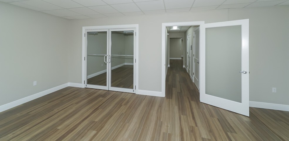 More Photos Of 6220 Manatee Ave W, Bradenton Medical For Sale