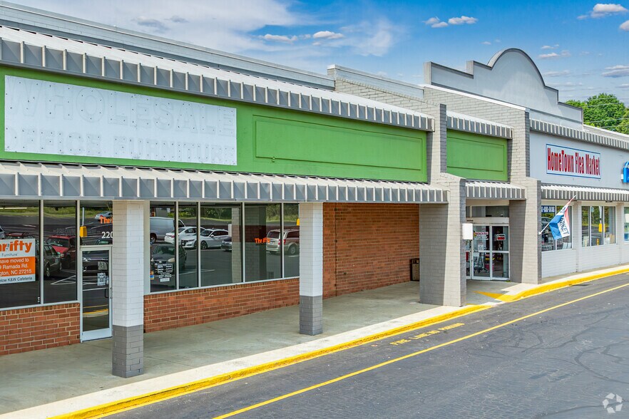 More Photos Of 2206-2212 W Webb Ave, Burlington Storefront For Lease