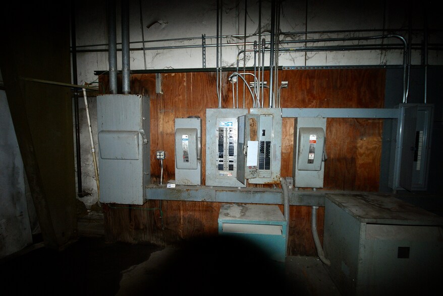 More Photos Of 139-165 Conalco Dr, Jackson Warehouse For Lease