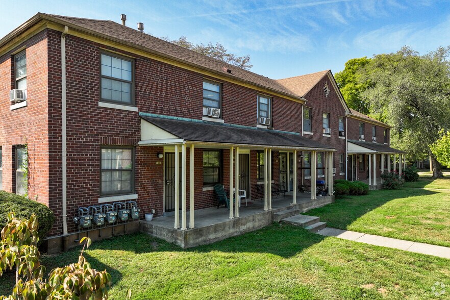 More Photos Of 4 College Ct, Louisville Multifamily For Sale