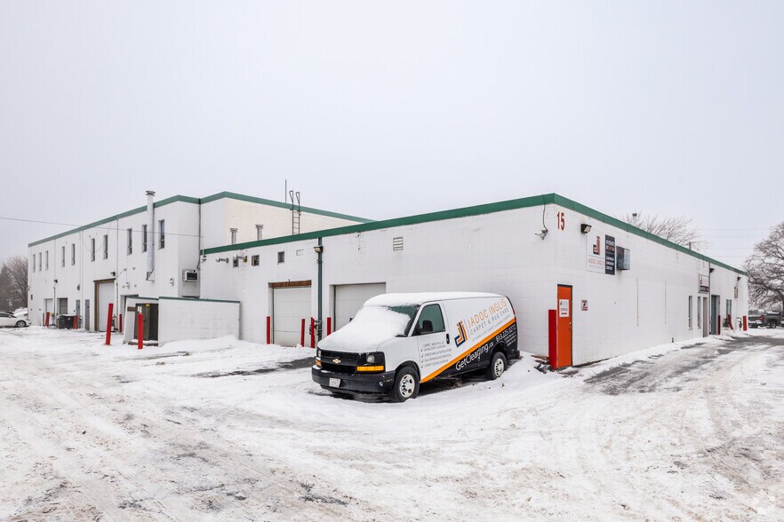 Primary Photo Of 15 Grenfell Cres, Ottawa Warehouse For Lease
