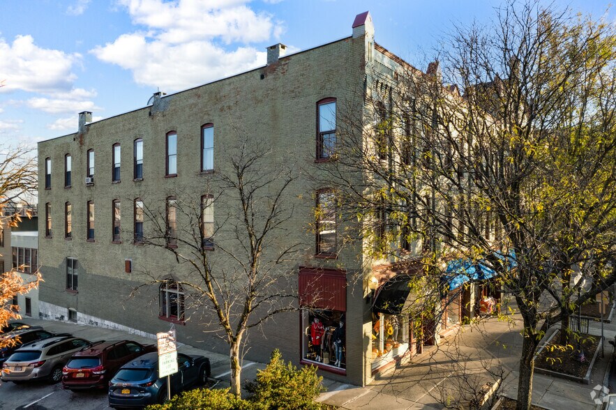 More Photos Of 480-494 Broadway, Saratoga Springs Office Residential For Lease